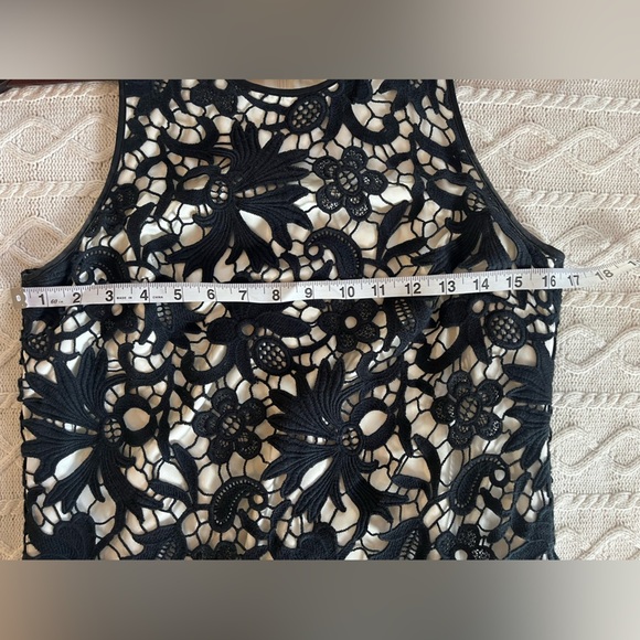 Banana Republic Black Embroidery Lined Dress Women’s Size 6 - Picture 11 of 12